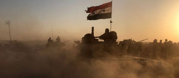 Combates alrededor de la ciudad de Deir Ezzor (archivo) - Sputnik Mundo