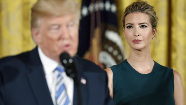 Donald Trump e Ivanka Trump (archivo) - Sputnik Mundo