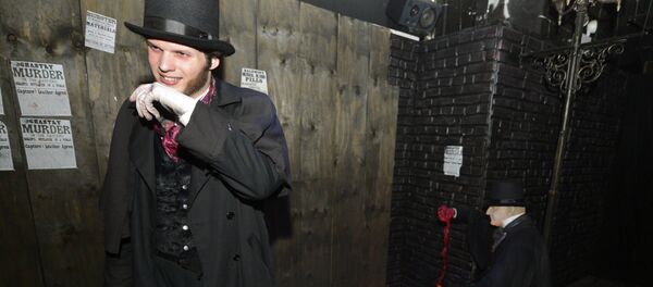 Un hombre vestido de Jack el Destripador Un hombre vestido de Jack el Destripador - Sputnik Mundo