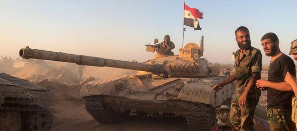 Tropas sirias en los alrededores de Deir Ezzor, Siria - Sputnik Mundo