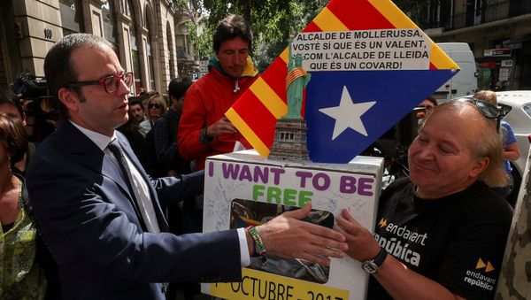 Alcalde de Mollerussa, Marc Solsona, cerca de la Fiscalía Superior de Cataluña Alcalde de Mollerussa, Marc Solsona, cerca de la Fiscalía Superior de Cataluña - Sputnik Mundo