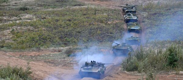 Los ejercicios Zapad 2017 - Sputnik Mundo