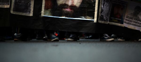 Protestas contra la desaparición del activista argentino Santiago Maldonado Protestas contra la desaparición del activista argentino Santiago Maldonado - Sputnik Mundo
