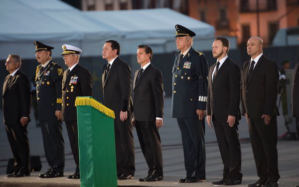 Ceremonia en memoria de las personas que perdieron la vida durante el sismo del 19 de septiembre de 1985 Ceremonia en memoria de las personas que perdieron la vida durante el sismo del 19 de septiembre de 1985 - Sputnik Mundo