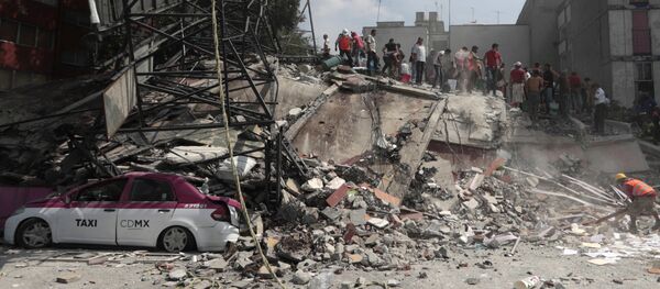 Las consecuencias del terremoto en México - Sputnik Mundo