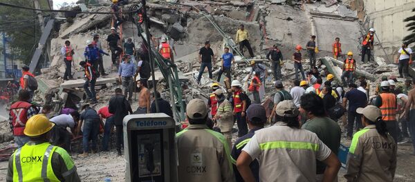 Las consecuencias del terremoto en México - Sputnik Mundo