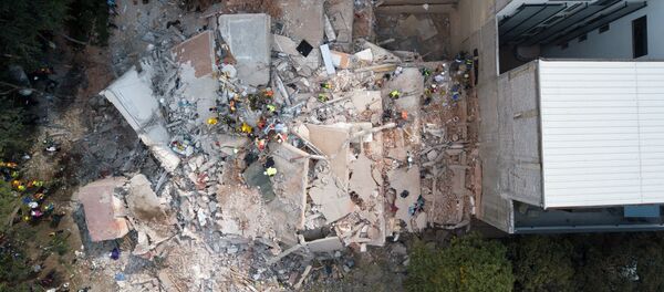 Consecuencias de un fuerte terremoto en México - Sputnik Mundo