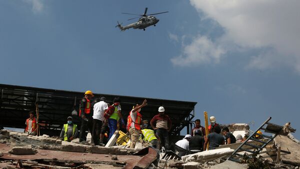 Consecuencias de un fuerte terremoto en México - Sputnik Mundo