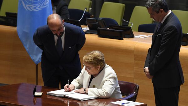 Michelle Bachelet, presidenta de Chile Michelle Bachelet, presidenta de Chile - Sputnik Mundo