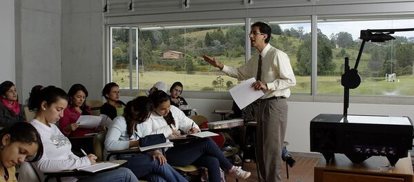 Una clase - Sputnik Mundo