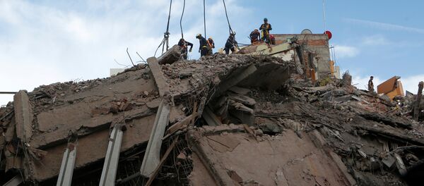 Las consecuencias del terremoto en México - Sputnik Mundo