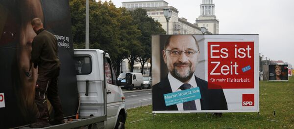 El cartel del Partido Socialdemócrata de Alemania (SPD) con el retrato de su líder, Martin Schulz - Sputnik Mundo
