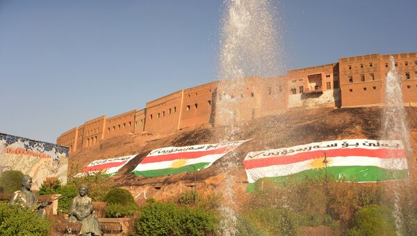 Banderas de Kurdistán en la ciudad de Erbil - Sputnik Mundo
