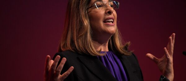 Autora y activista canadiense, Naomi Klein, durante su intervención en el congreso del Partido Laborista británico - Sputnik Mundo