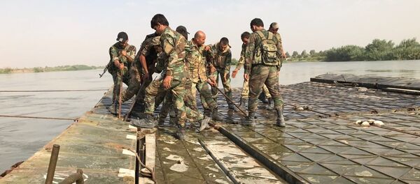 Syrian Army crosses Euphrates River east of Deir ez-Zor - Sputnik Mundo