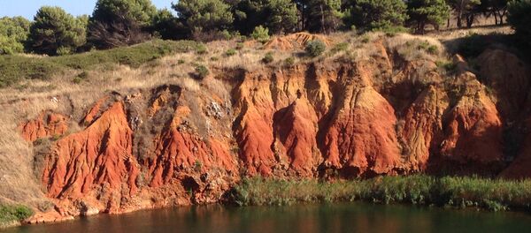 Yacimiento de bauxita - Sputnik Mundo