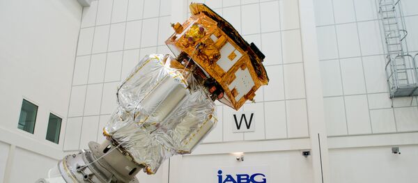 Un satélite para detectar ondas gravitacionales - Sputnik Mundo