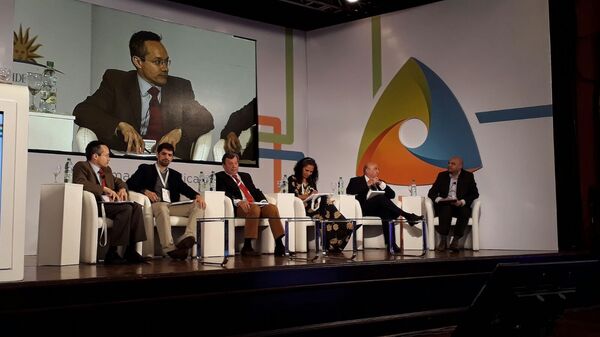 Panel sobre desarrollo en el Día Internacional por el Acceso a la Información Pública en la actividad organizada por UNESCO en Montevideo - Sputnik Mundo