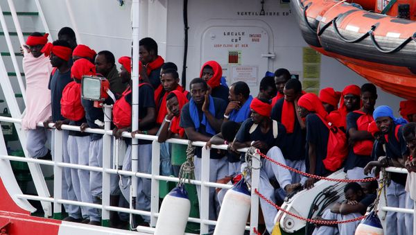 Migrantes en el Mediterráneo Migrantes en el Mediterráneo - Sputnik Mundo