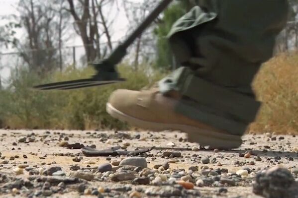 Zapadores rusos desminan la ciudad siria de Deir Ezzor - Sputnik Mundo