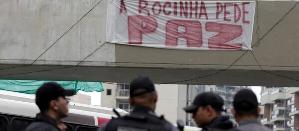 Militares en la favela Rocinha en Río de Janeiro - Sputnik Mundo