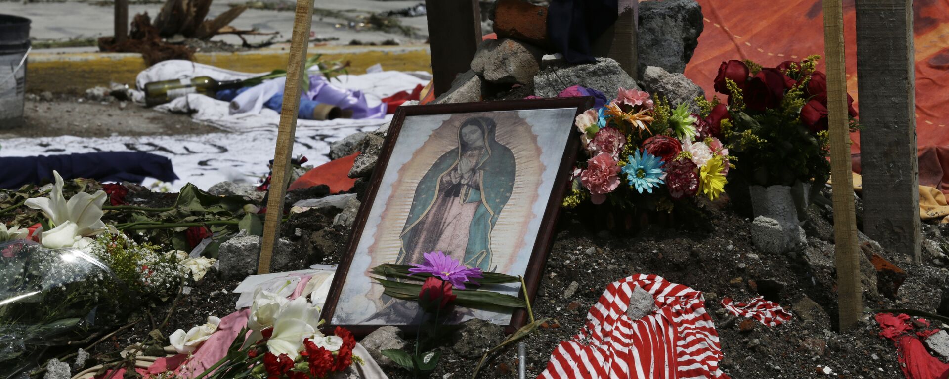 Homenaje a las víctimas del terremoto en México - Sputnik Mundo, 1920, 22.09.2022