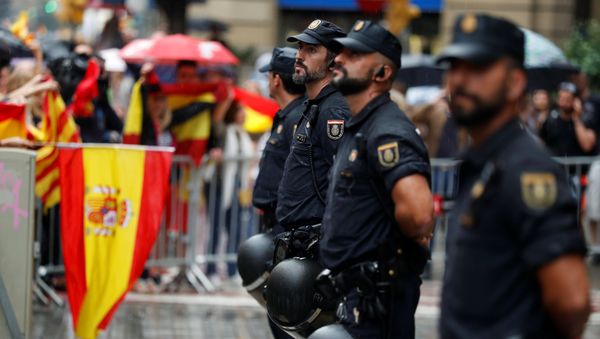 La Policía nacional española La Policía nacional española - Sputnik Mundo