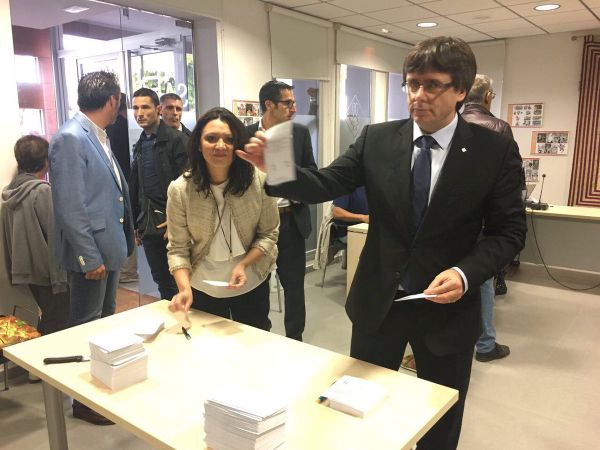 El referéndum de Cataluña, en imágenes - Sputnik Mundo