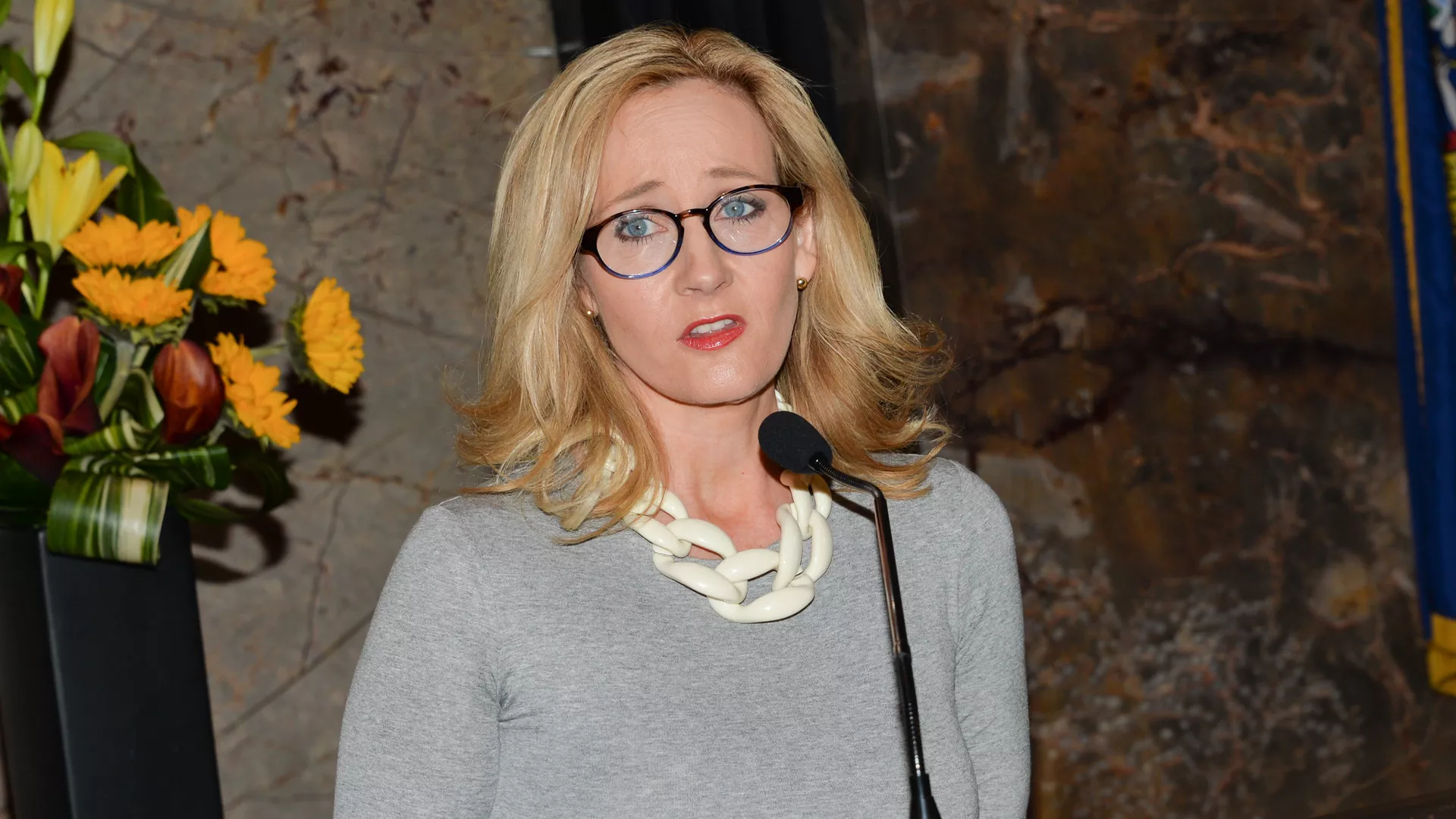J. K. Rowling, escritora británica (archivo)