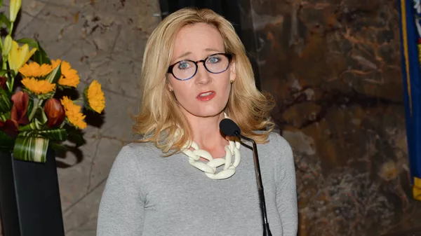 J. K. Rowling, escritora británica (archivo)