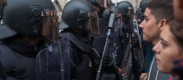 Policía Nacional española en Cataluña - Sputnik Mundo