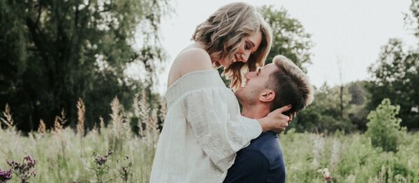 Una pareja - Sputnik Mundo