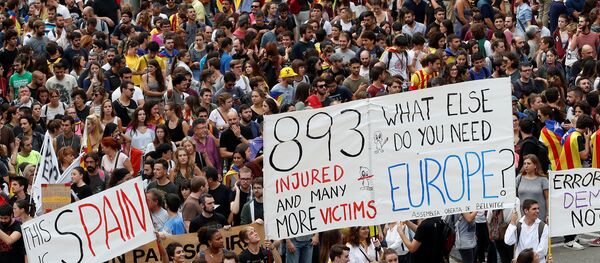 Manifestación contra la violencia policial en Cataluña, España - Sputnik Mundo