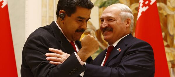 El presidente de Venezuela, Nicolás Maduro, y el presidente de Bielorrusia, Alexandr Lukashenko El presidente de Venezuela, Nicolás Maduro, y el presidente de Bielorrusia, Alexandr Lukashenko - Sputnik Mundo
