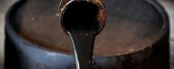 Petróleo (imagen referencial) - Sputnik Mundo