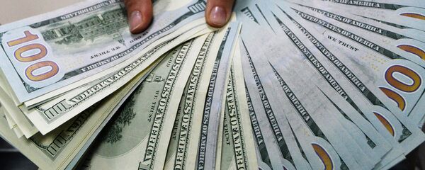 Billetes de 100 dólares (imagen referencial) - Sputnik Mundo