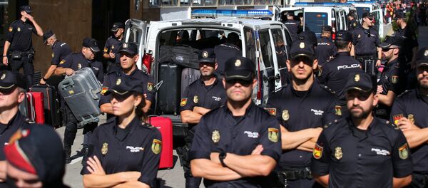 Policía Nacional de España en Cataluña - Sputnik Mundo