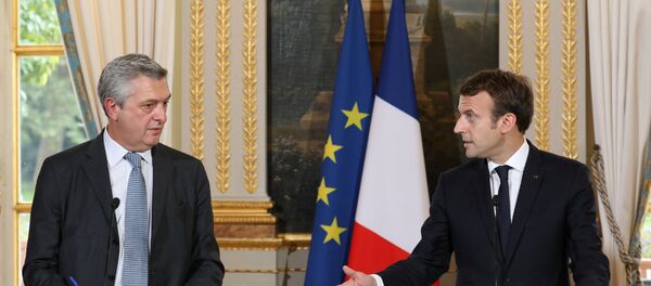 El Alto Comisionado de las Naciones Unidas para los Refugiados (Acnur), Filippo Grandi junto al presidente de Francia, Emmanuel Macron El Alto Comisionado de las Naciones Unidas para los Refugiados (Acnur), Filippo Grandi junto al presidente de Francia, Emmanuel Macron - Sputnik Mundo