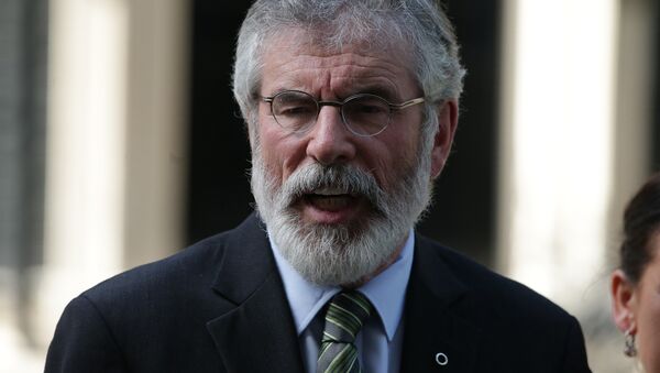 El histórico líder del Sinn Féin, Gerry Adams - Sputnik Mundo