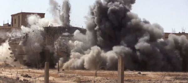 Una explosión en Siria (imagen referencial) - Sputnik Mundo
