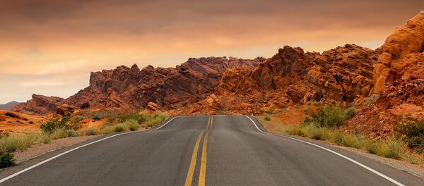 Una carretera Una carretera - Sputnik Mundo