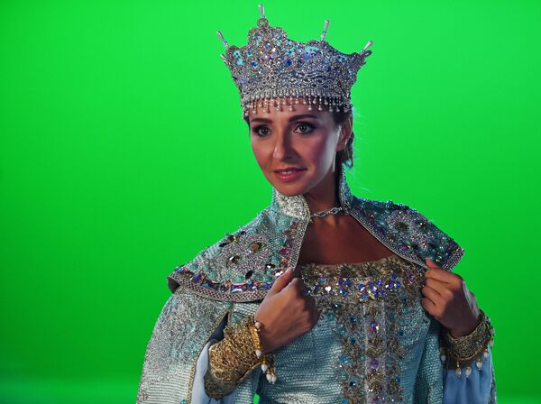 Tatiana Navka en el papel de Liudmila Tatiana Navka en el papel de Liudmila - Sputnik Mundo