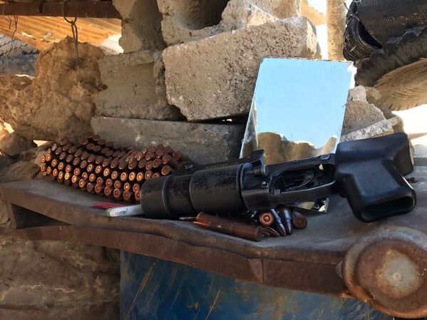 Los pormenores de la ofensiva del Ejército sirio sobre las posiciones de Daesh - Sputnik Mundo