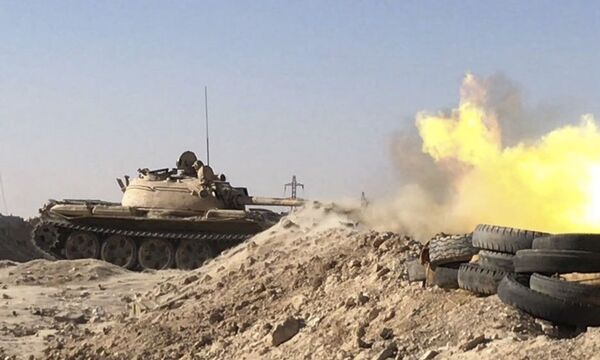 Los pormenores de la ofensiva del Ejército sirio sobre las posiciones de Daesh - Sputnik Mundo