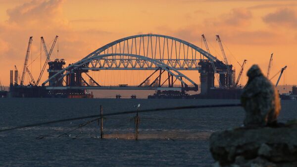 La construcción del puente de Crimea (archivo) - Sputnik Mundo