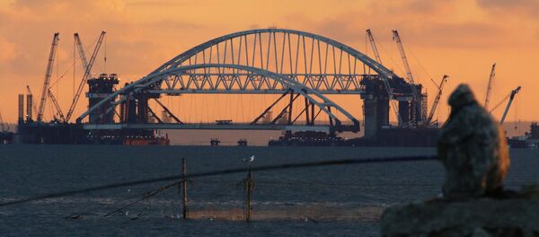 La construcción del puente de Crimea (archivo) - Sputnik Mundo