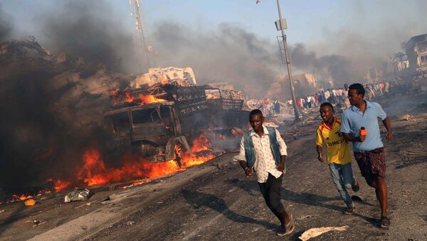 Lugar del atentado en Mogadiscio, Somalia - Sputnik Mundo