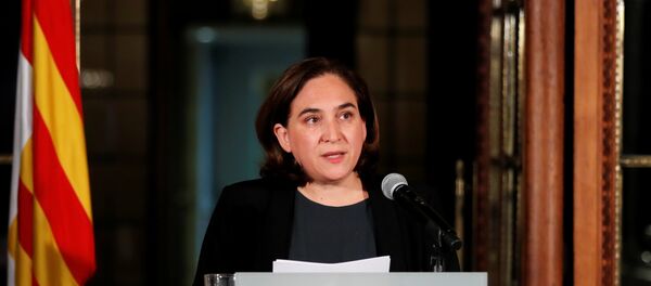 a alcaldesa de Barcelona, Ada Colau - Sputnik Mundo