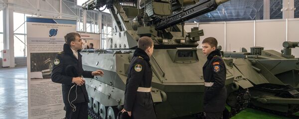 Robot de combate Uran-9 - Sputnik Mundo