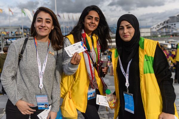 Participantes del XIX Festival Mundial de la Juventud y los Estudiantes - Sputnik Mundo